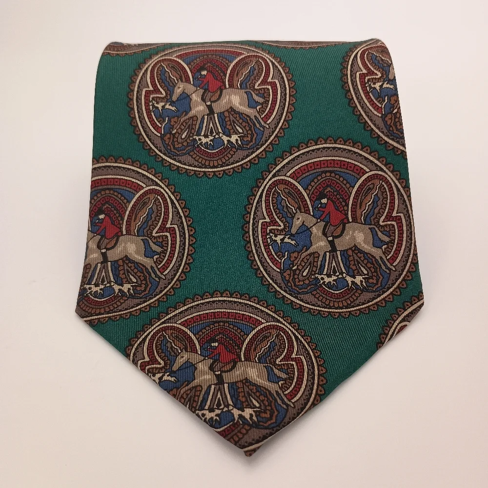 Vintage Pierre Cardin Mens 100% Silk Green Dog Hunting Neck Tie Made In USA - Picture 2 of 11
